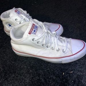 Converse size 9